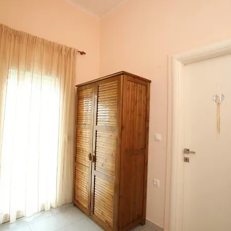 Apartment Pavlidis