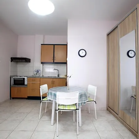 Pavlidis Apartment Siviri
